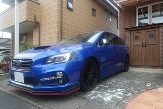 レヴォーグSTIスポーツ