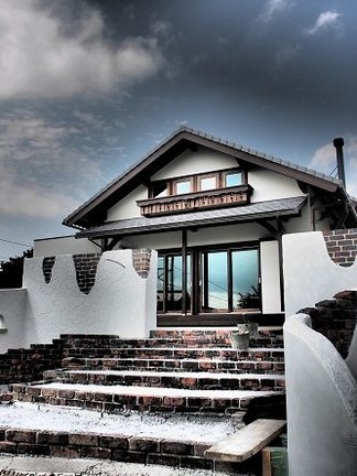 ����ȥ�󥹤ηʿ�