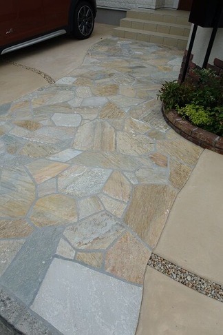 ���۳�������