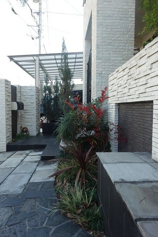 �����������ƥꥢ