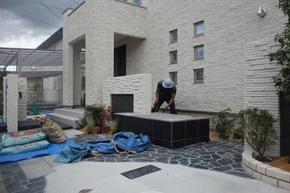 ���۳�������