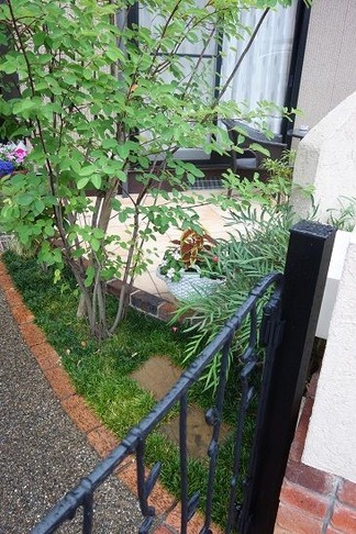門扉を開いて