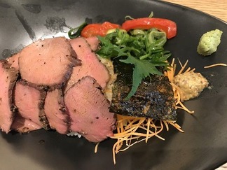 スモークサーモン丼