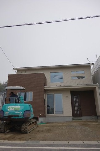 ���۳�������