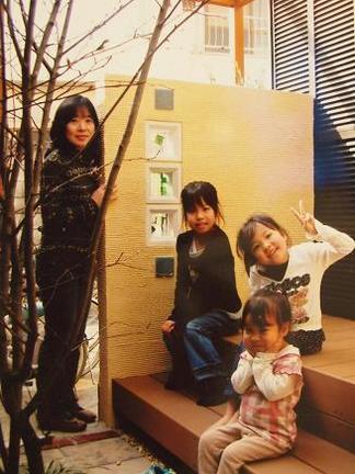 ��ܼ��ͤ���²�μ̿�