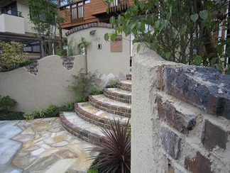 エントランスを眺めて