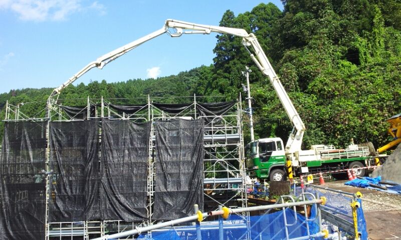 竪壁 翼壁コンクリート打設 石川建設工業の現場blog 竪壁 翼壁コンクリート打設 石川建設工業の現場blog