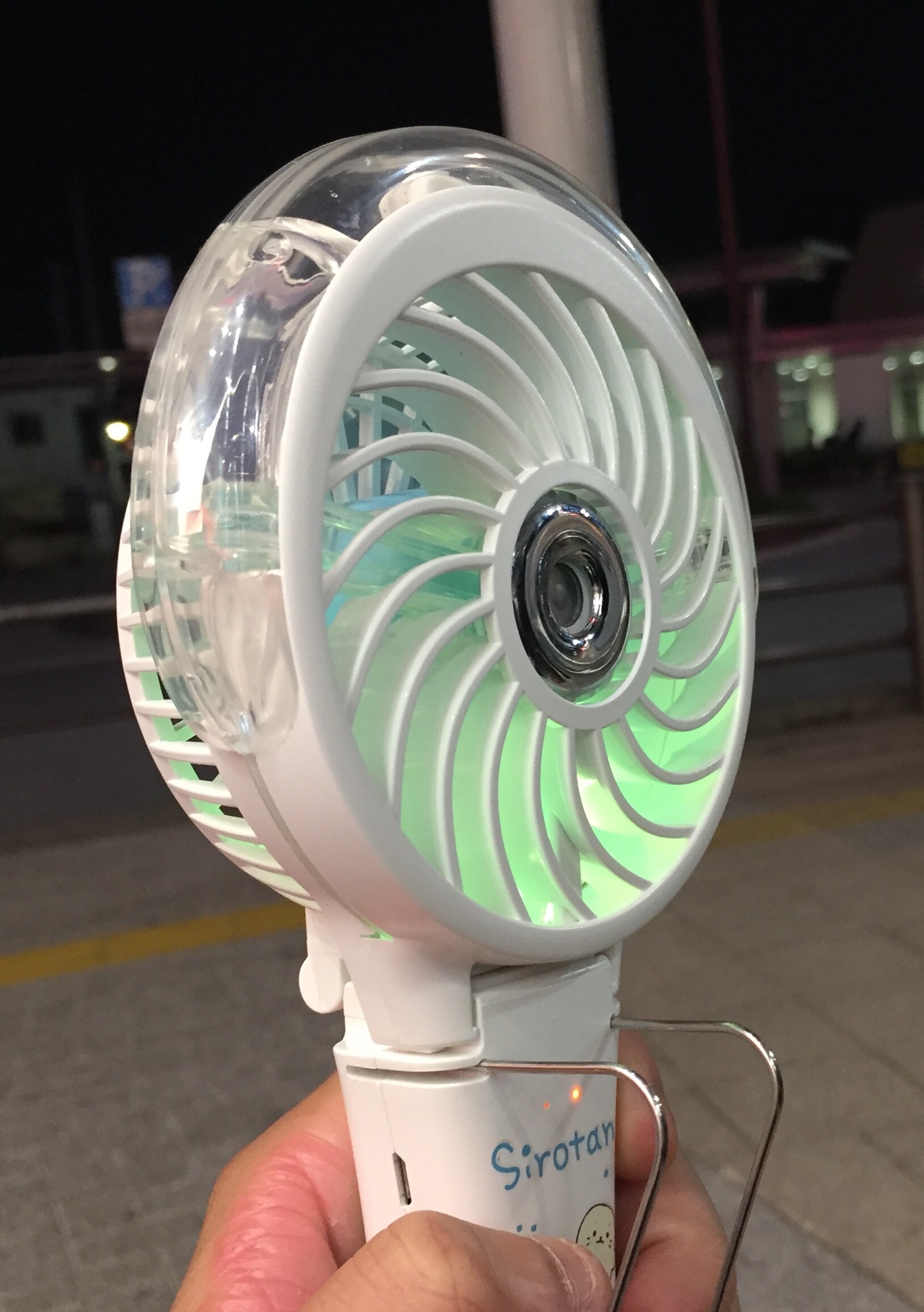 クリックで拡大(撮影:中野龍三)。