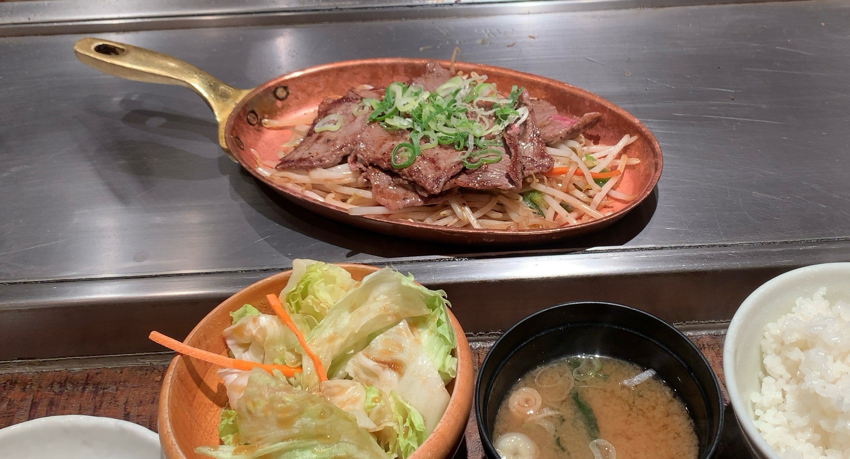 クリックで拡大(撮影:中野龍三)。