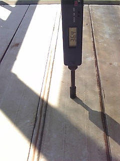 日陰の床の表面温度36度