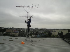 受信レベルを見ながらアンテナ向き調整