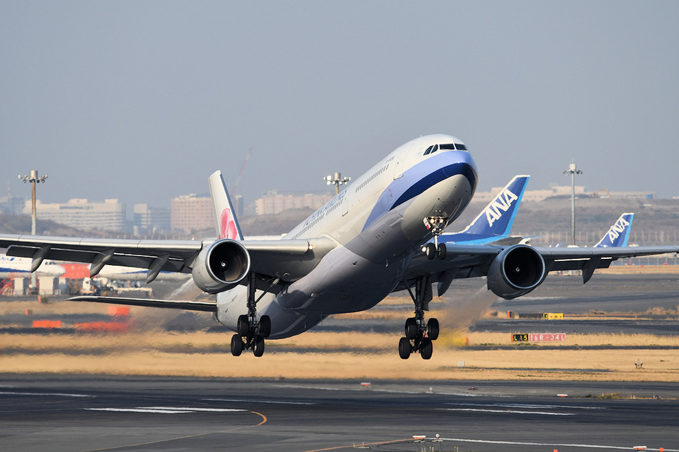 wing-works-2nd-stage-cal-airbus-a330-302-b-18361-2024-3-16