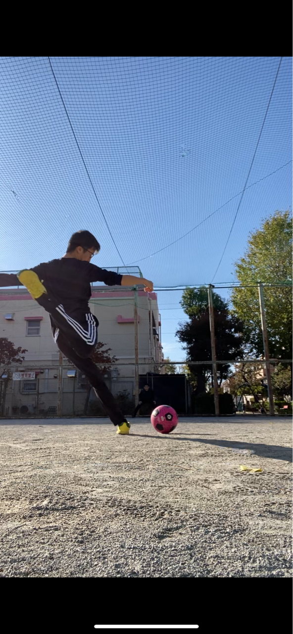 サッカー 八丈島から遥々大田区へ