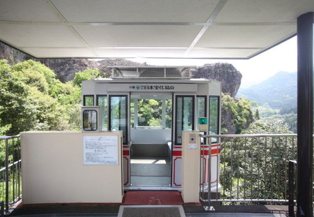 526ab845.jpg