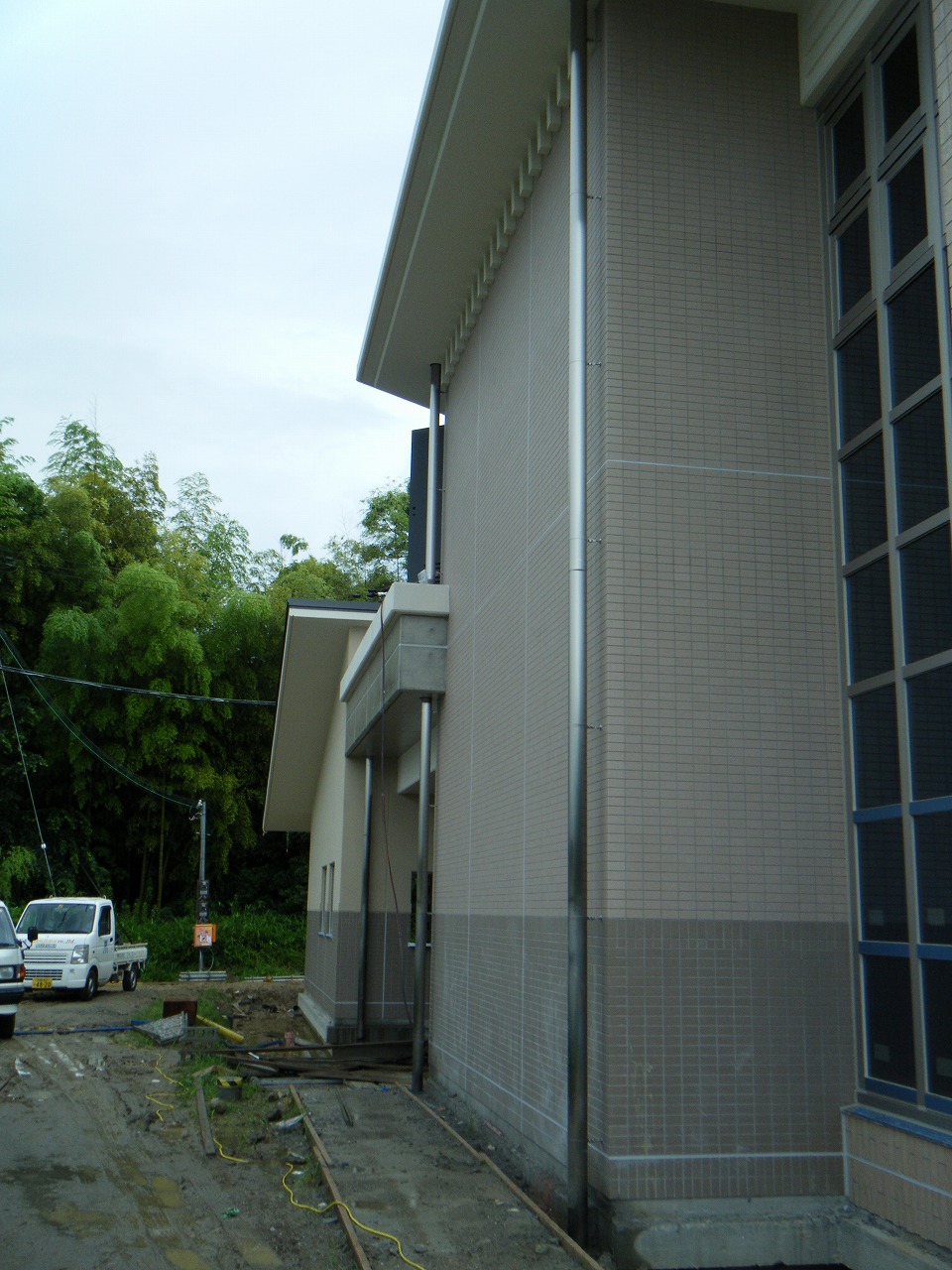 7 15 今日も梅雨空 中辻板金日々の行動