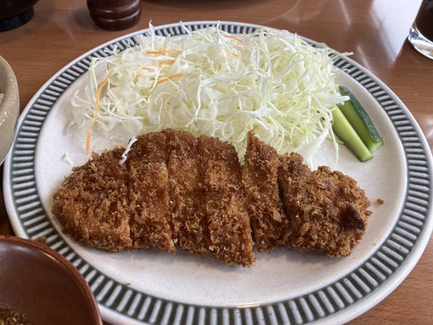 16DEA9D0-9CBB-4746-ABDE-6B901511ECD6