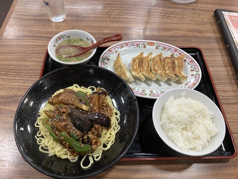 E074BFC5-F615-43F7-9C67-E8689D2206DB