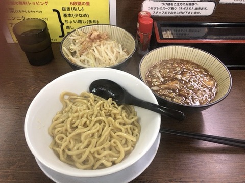 A7C3B6A9-445E-4909-AD26-CDFE4BD11241