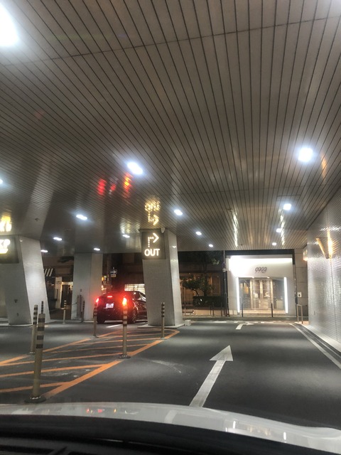 F42E9F09-24FD-4432-80AA-4521EBEB548A