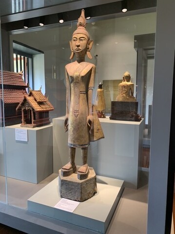 B2D80B98-5C9C-4945-B7DF-8900250E716F