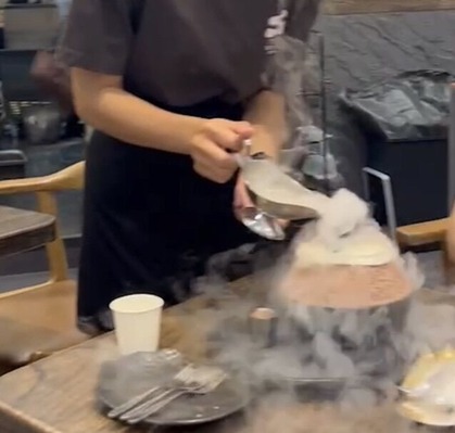 D5231A6D-10AC-4E1D-BC43-87F1355E1AC2