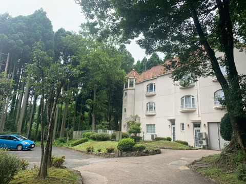 7BDD5EE8-0D8F-40FB-B86D-49FAFE7A03A9