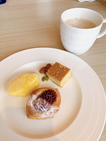 DBC5E579-BB4E-4AD8-ABB5-86C611323371