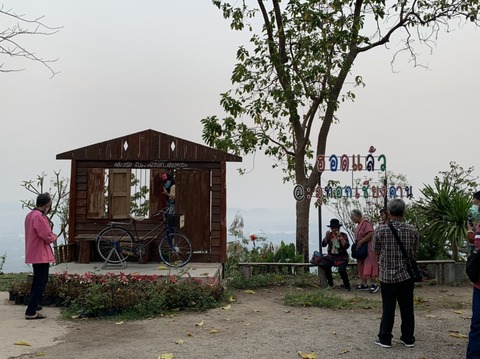 19490D17-1813-460E-AEF4-68C559BDC753