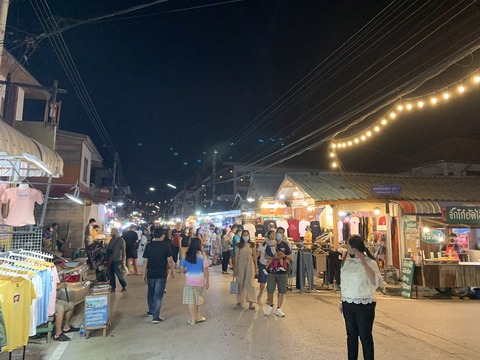 F5E80706-6478-4157-81F3-AB2FA99D6544