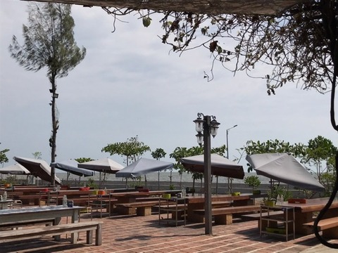 2173C00A-8EB7-4218-9F2D-199674E83586