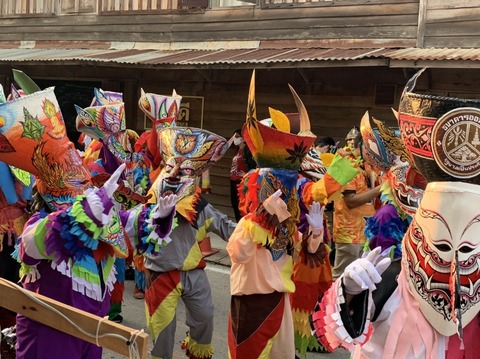 2BF7D3FC-B742-44C7-B7B5-80DA8CE2A100