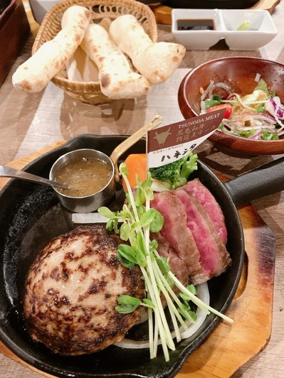 99010D75-F5B4-4B8A-8A8C-F25D073CAE38