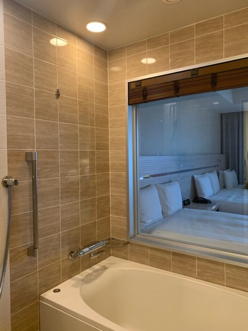 8E137F74-6D5A-46C8-9A9E-6A229C53BEF5