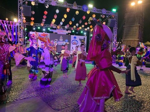 DCA3FD8D-B5FF-43C3-83EC-AC4ECAB56F79