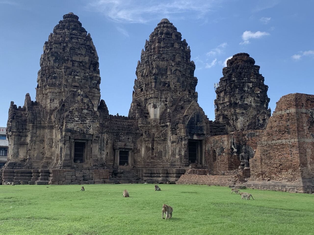がんになっても地球旅行 ブッペーサーニワートを見てロッブリーへ コメント nakko