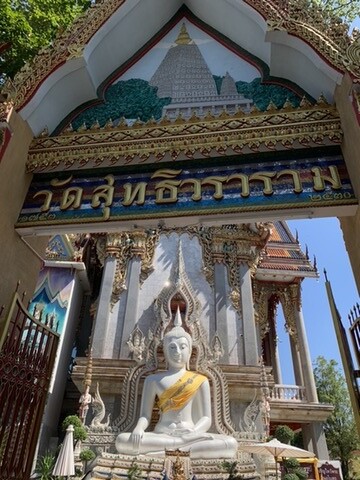 E9395E92-BF3B-4685-B950-7AFA30AA24BC