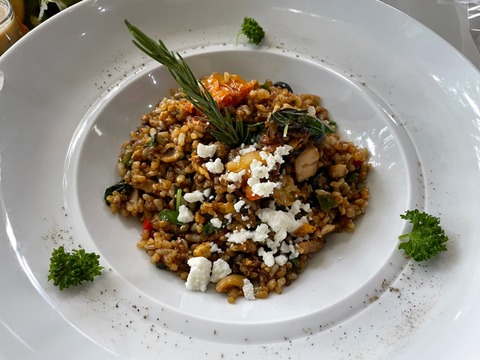 10B0DA39-0C9A-4475-800E-BBFDE7732C11