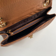 456EE9E5-EE2C-43C6-88EE-037ED165CC9A