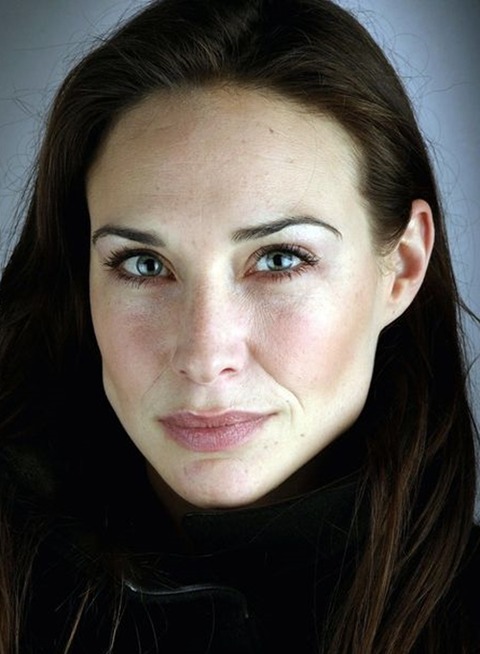 Claire Forlani