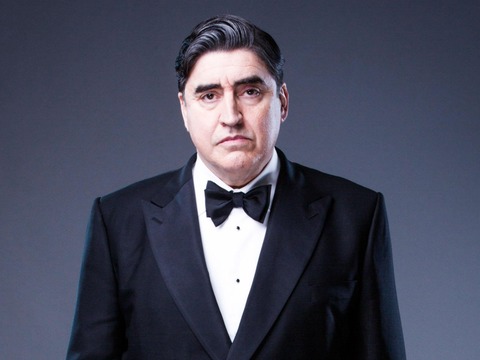 Alfred Molina