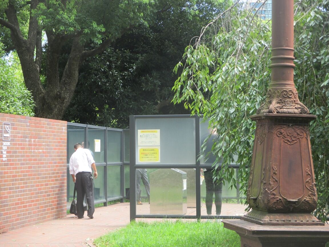 生禿日記 真昼間の日比谷公園 22 8 19