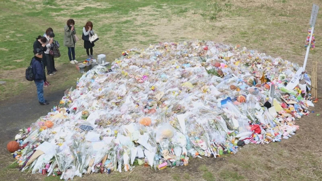 悲報 大津の自動車事故の献花台 一線を超える まとメメちゃん