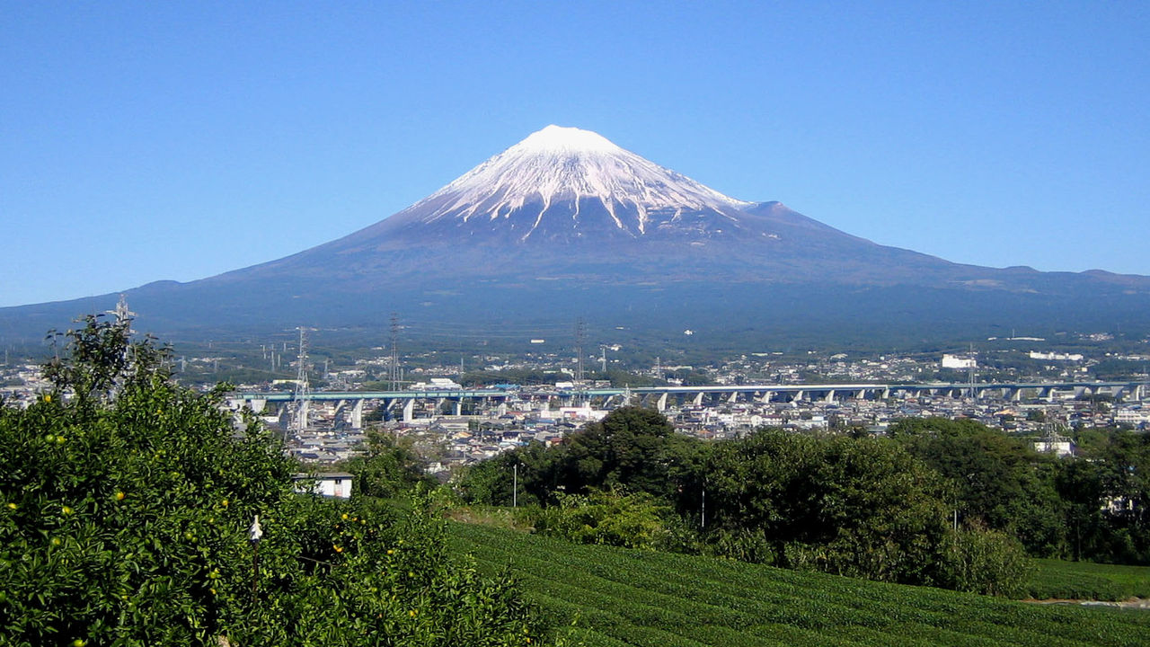 米国人 日本人の前でアメリカに富士山より高い山がある事を言ってはダメ まとメメちゃん