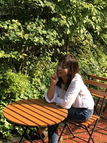 3FF595A3-3998-4471-ADFB-613210FABA66