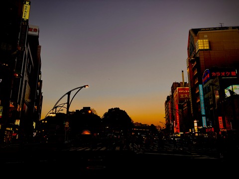 8E118338-44B1-41EB-87D8-A9815418A537