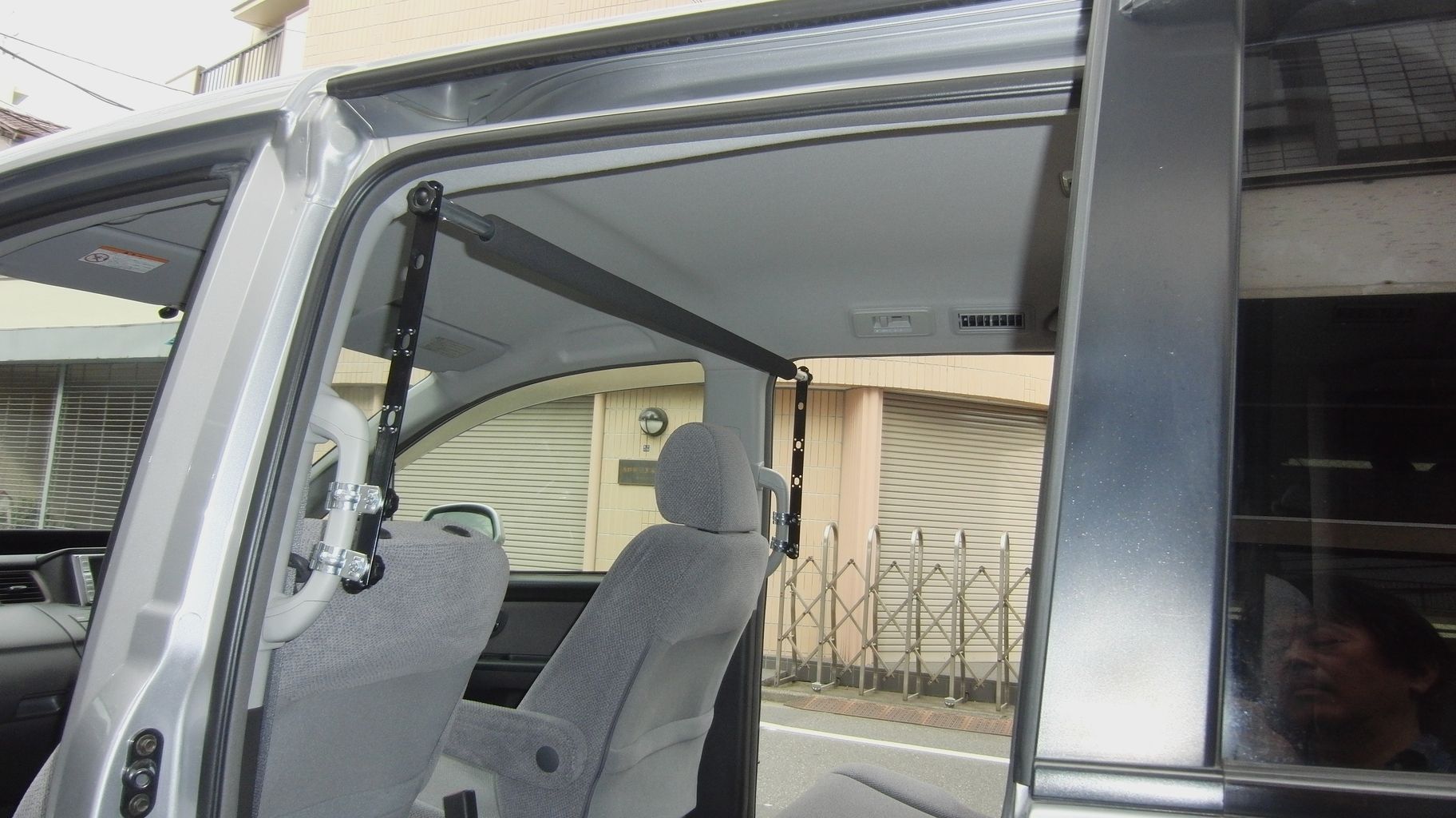 ホンダステップワゴンrgstepwgnにsup ロングボードを車内に積載 なみのりこぞう スタッフブログ ホンダステップワゴンrgstepwgnにsup ロングボードを車内に積載 なみのりこぞう スタッフブログ