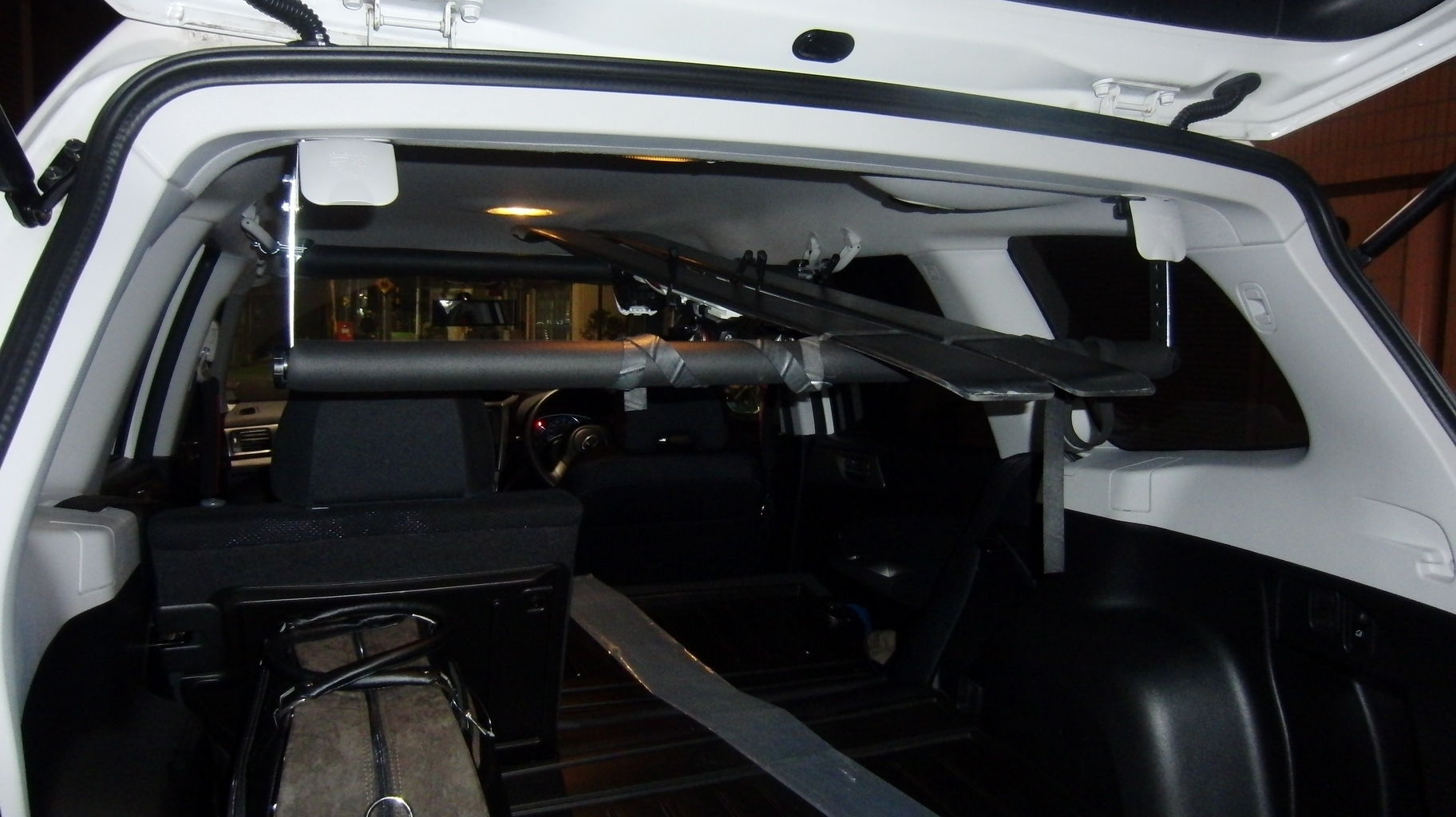 Subaruスバル フォレスター 荷室チャイルドシート金具ありスキー板中積み なみのりこぞう スタッフブログ