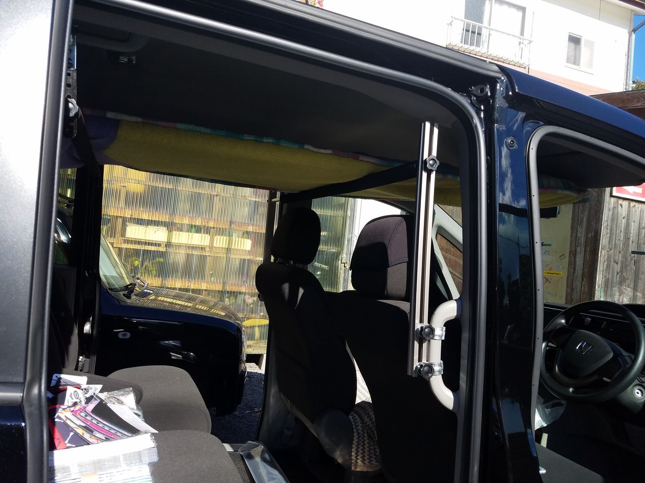 ステップワゴンRPロングボード用車内キャリア 試作品 : 車内キャリアの 
