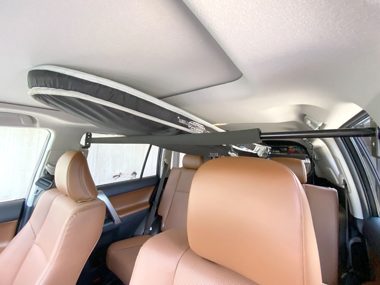 ランドクルーザープラド 車内キャリア なみのりこぞう スタッフブログ