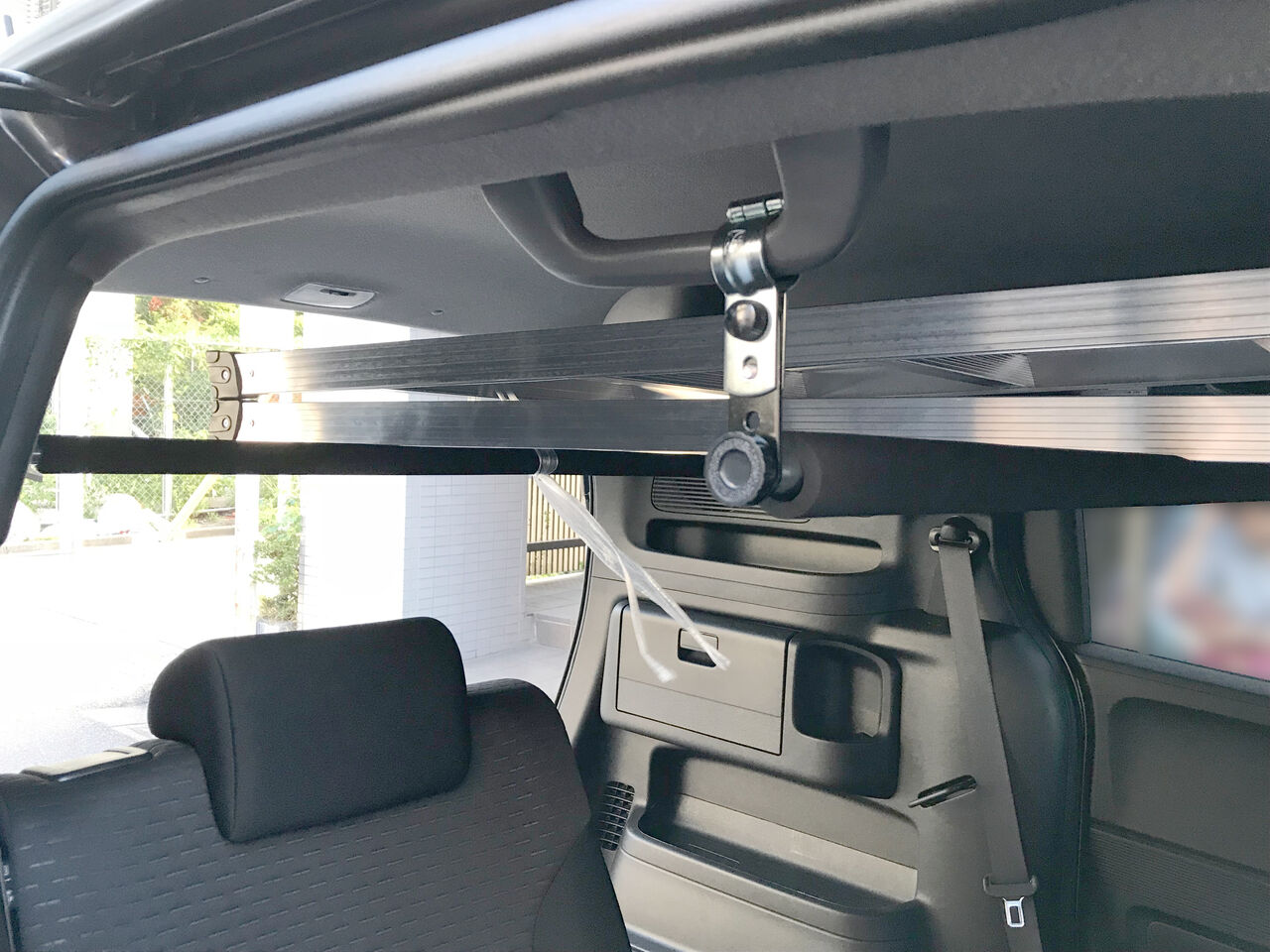 フリードスパイクに脚立を積む 車内キャリア なみのりこぞう スタッフブログ フリードスパイクに脚立を積む 車内キャリア なみのりこぞう スタッフブログ